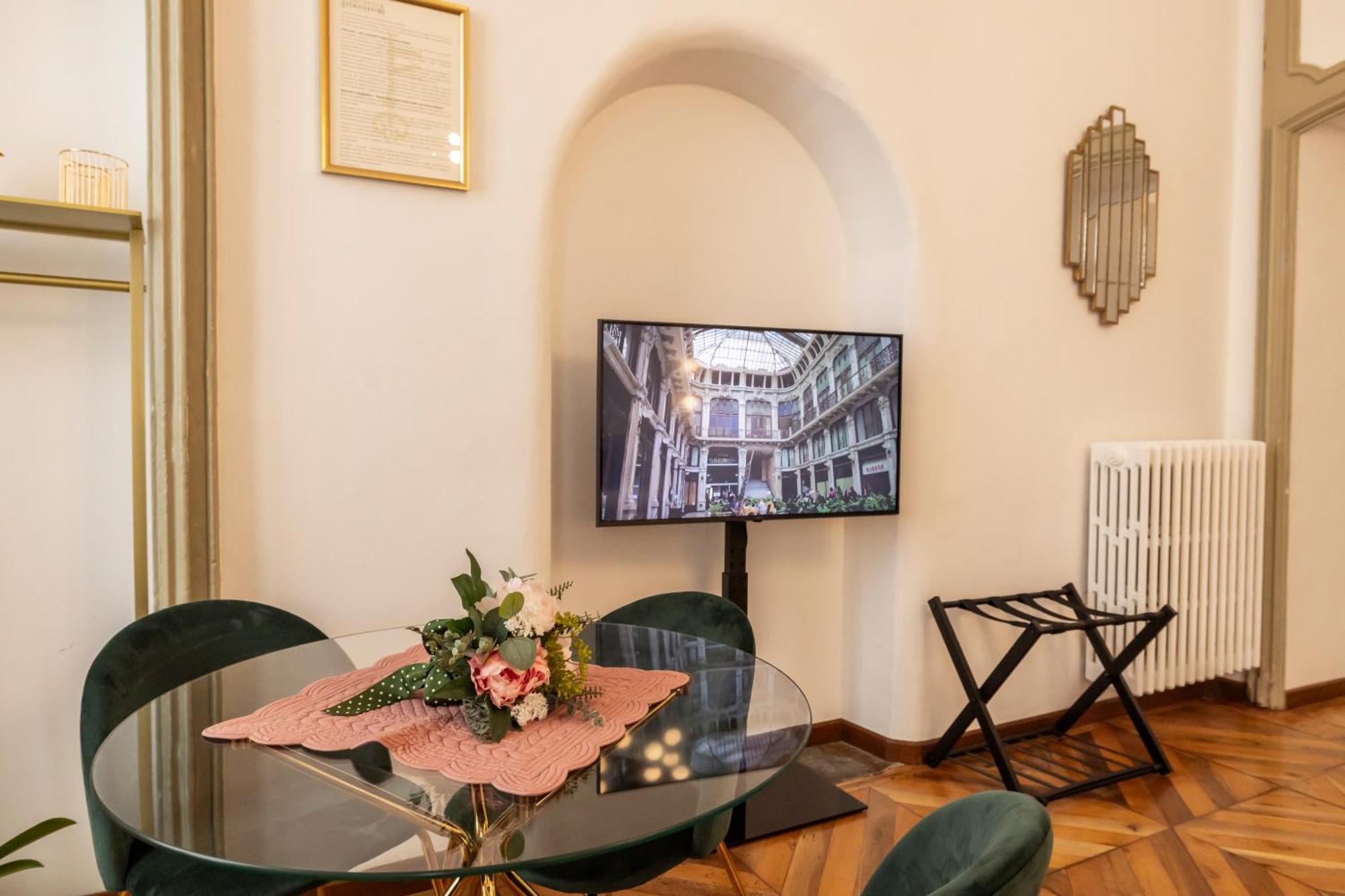 Mercanti E Viaggiatori トリノ エクステリア 写真